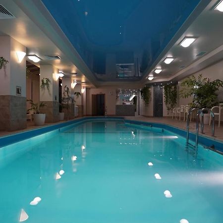 Mercury Hotel Harkov Kültér fotó