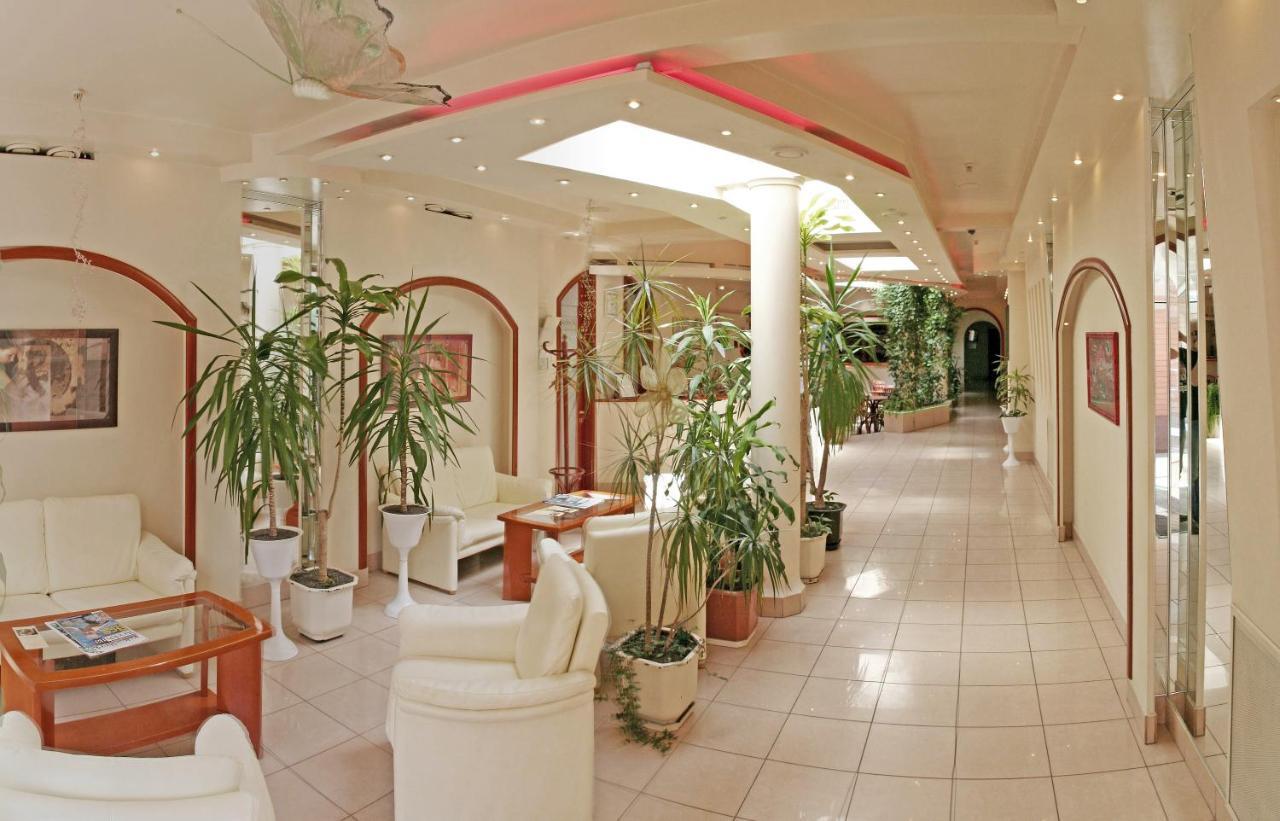 Mercury Hotel Harkov Kültér fotó