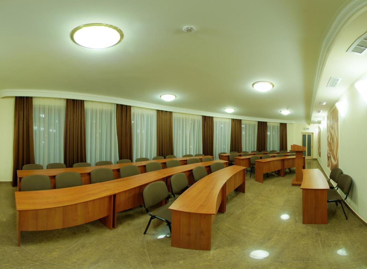 Mercury Hotel Harkov Kültér fotó